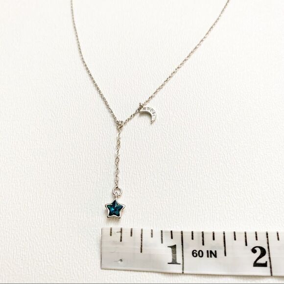 925 Sterling Silver Star and Moon Necklace (Q1) - Picture 7 of 8